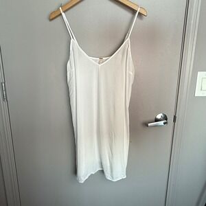 Free People White Sleeveless V Neck Camisole T Casual L